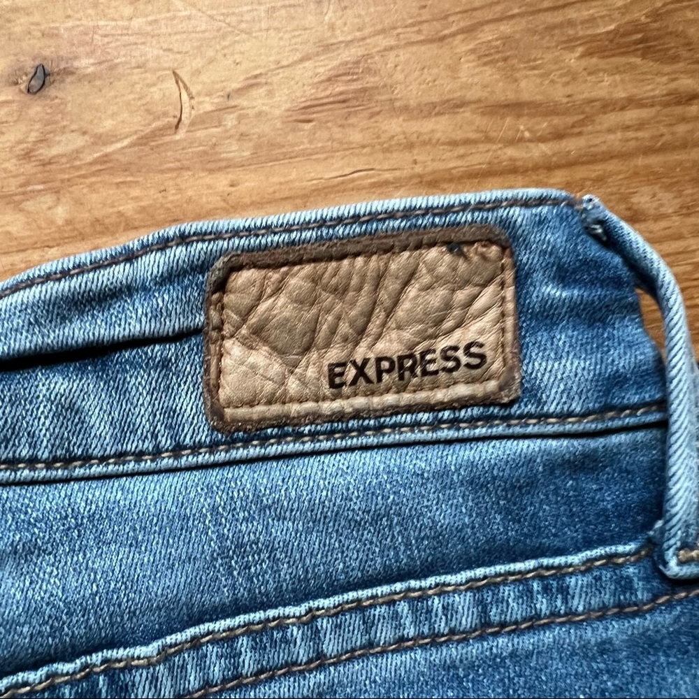 Performance Jeans - Picture 3 of 4